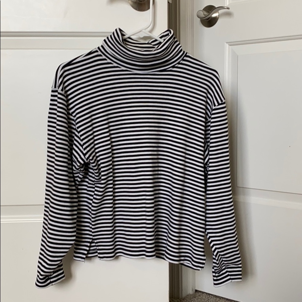 Long sleeve turtleneck
